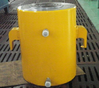 世上沒有不透風的墻，卻有不透氣的液壓千斤頂